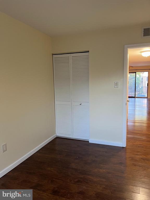 Building Photo - 374 Saybrook Ln