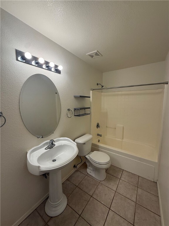 Building Photo - 3298 E Ames Ave