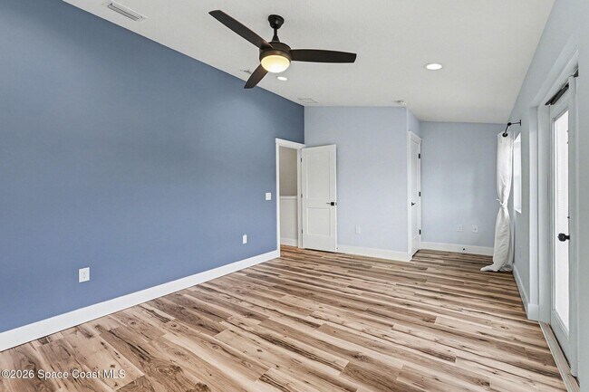 Building Photo - 1280 Jimmy Buffett Mem Hwy