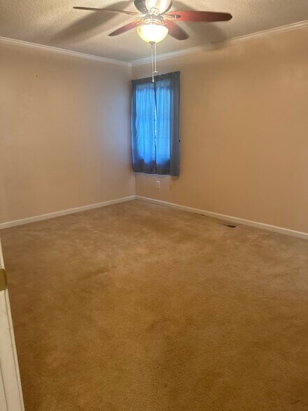 Building Photo - 343 Hobson Dr