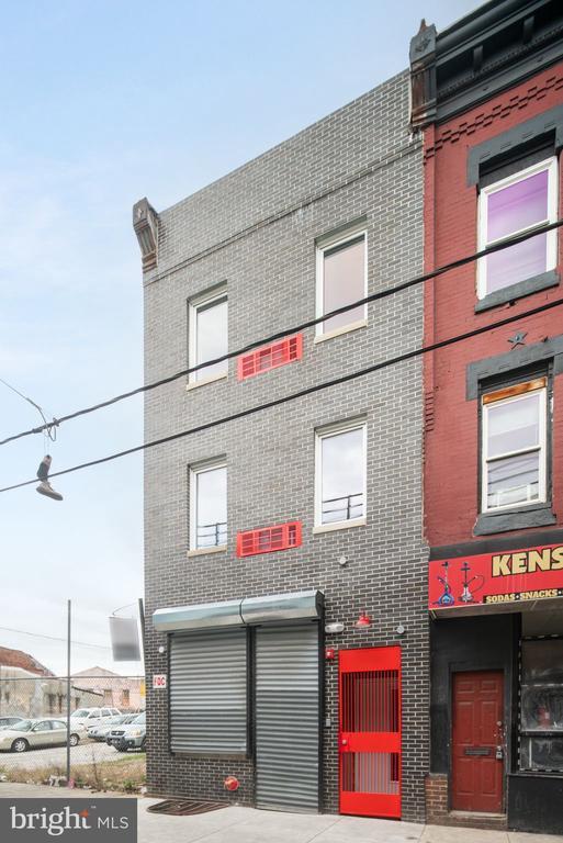 Building Photo - 2950 Kensington Ave