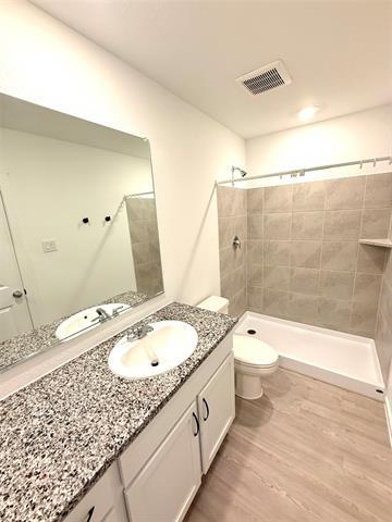 Building Photo - 6216 Sanderling St