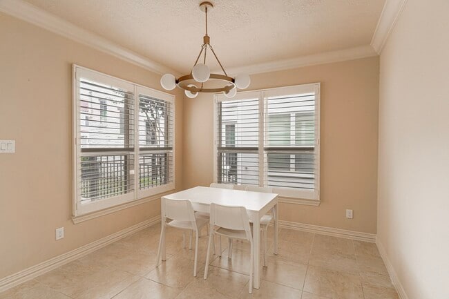 Building Photo - 13417 Preston Cliff Ct