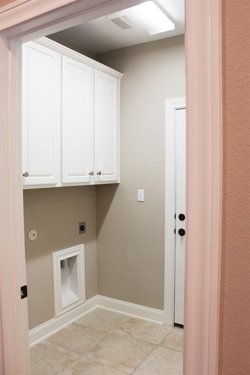 Building Photo - 9308 Villa Norte Dr