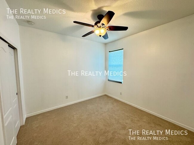 Building Photo - 308 Blue Cypress Dr
