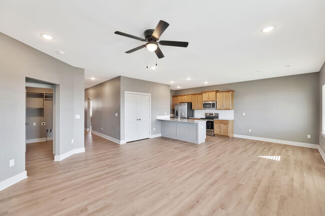 Building Photo - 4579 S Doris Ct