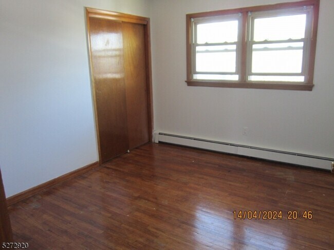 Building Photo - 138 Haverhill Ave