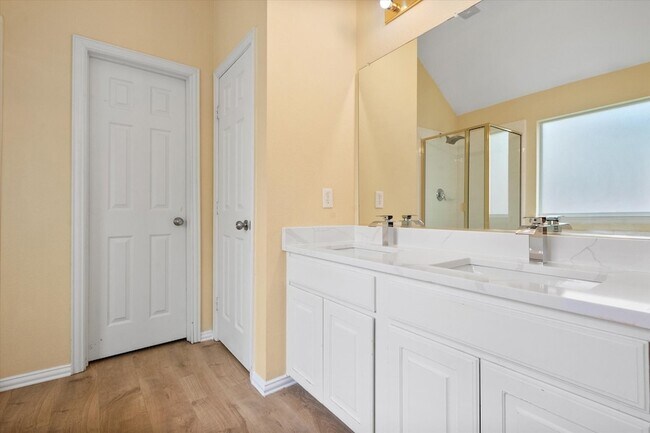 Building Photo - 600 Dover Park Trail