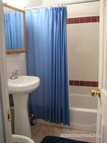 Building Photo - 23 Egremont Rd