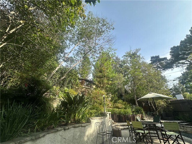 Building Photo - 8601 Wonderland Ave