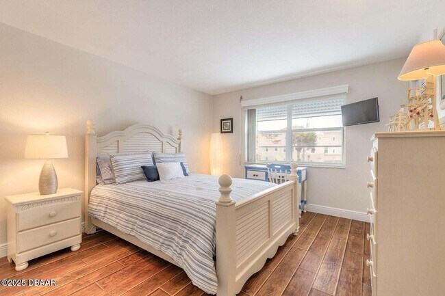 Building Photo - 2750 Ocean Shore Blvd