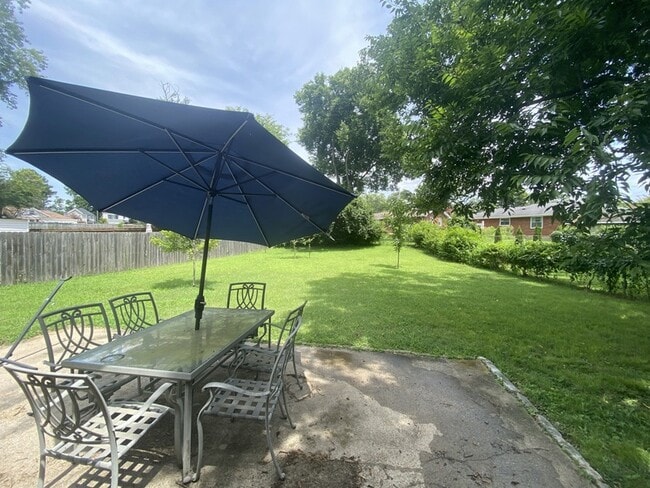 Building Photo - 6416 Henry Ford Dr