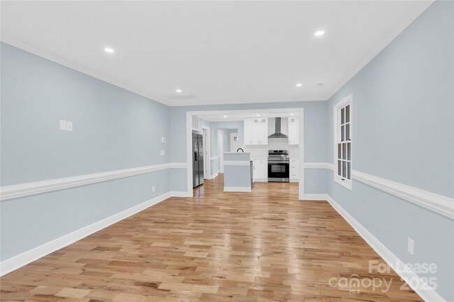 Building Photo - 1551 Merriman Ave