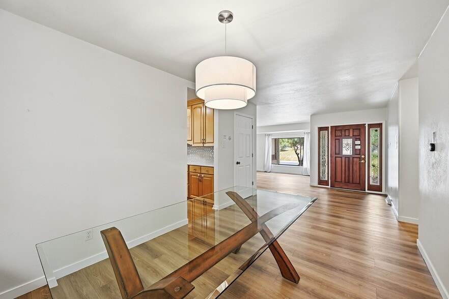 Building Photo - 2923 S Reading Ct