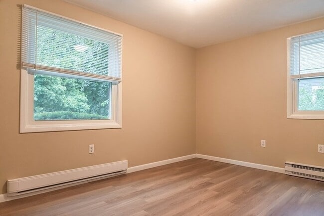 Building Photo - 144 Blanchard Rd