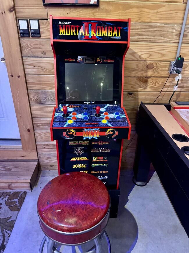 Building Photo - 7223 Ferry Rd