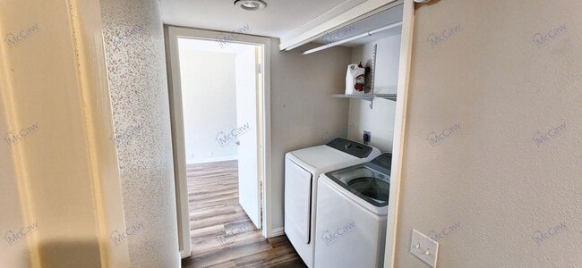Building Photo - 4402 Tophill Ln