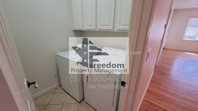Building Photo - 555 Garden Grove Ct
