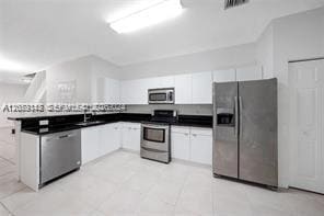 Building Photo - 3903 Tree Top Dr