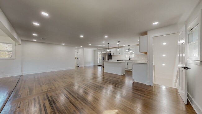 Building Photo - 4108 Edwards Ave