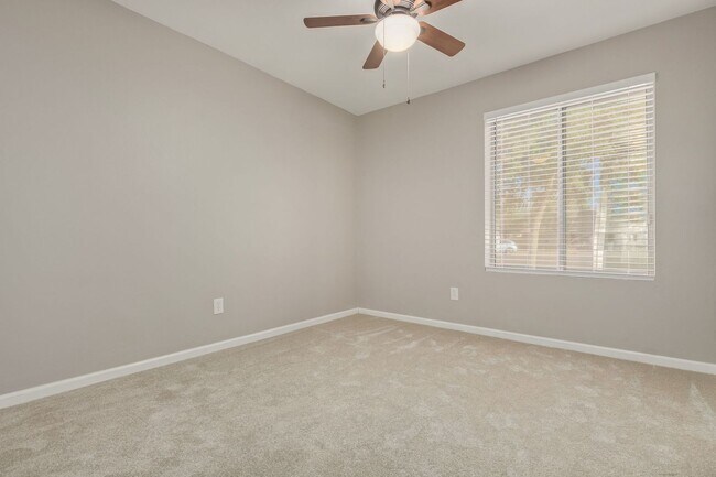 Building Photo - Central & Thunderbird 3 bdrm 2 bath Home w...