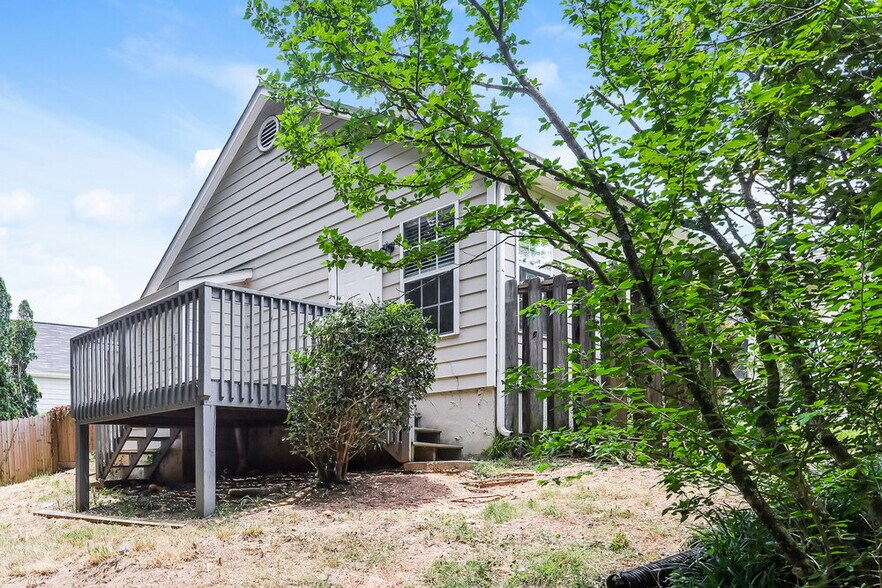 Building Photo - 1310 Waterton Trail