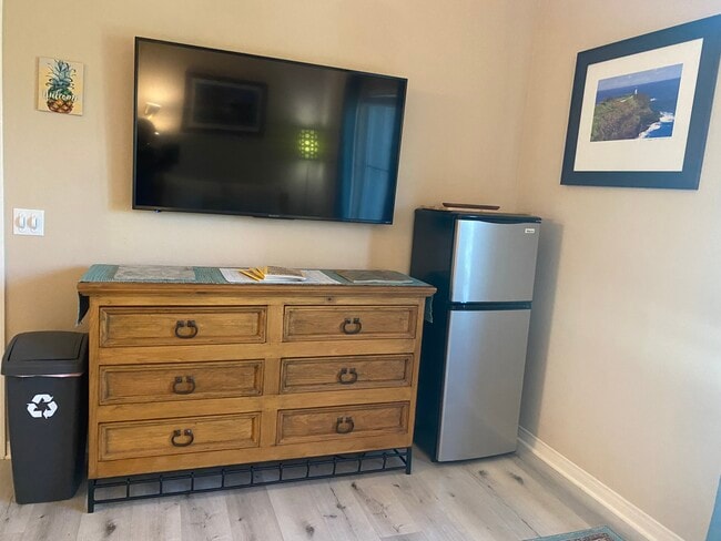 New dresser - 835 Alta Rdg