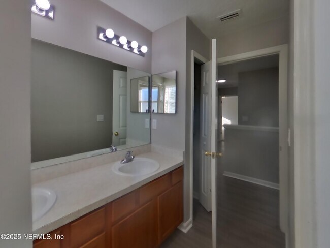 Building Photo - 2882 Spoonbill Trail