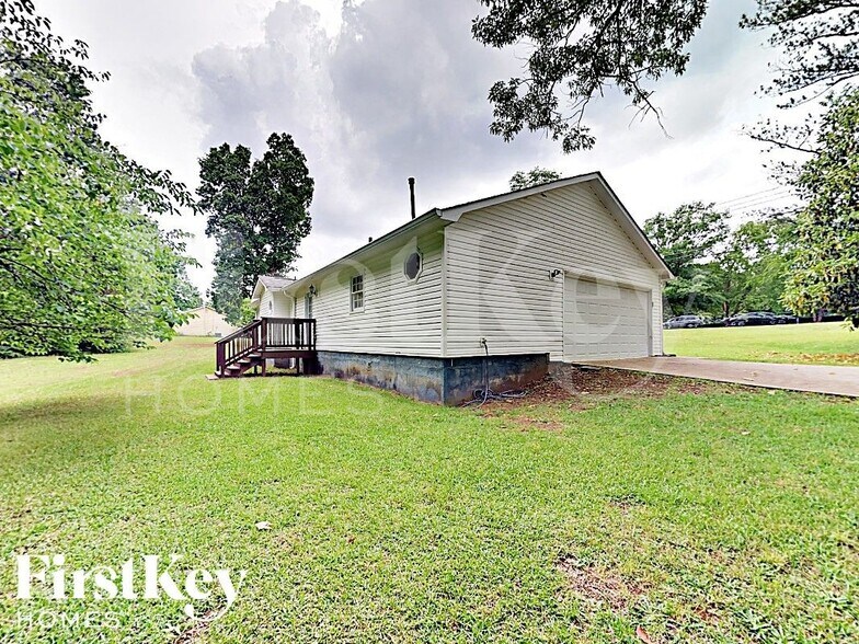 Building Photo - 4136 Jodeco Rd
