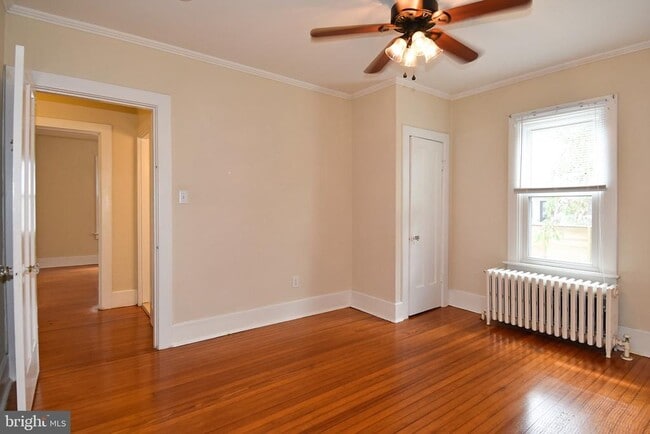 Building Photo - 930 N Danville St