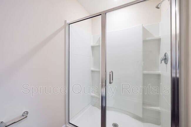 Building Photo - 1504 Arapahoe Ridge Dr