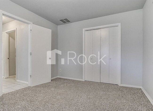 Building Photo - 12508 High Meadow Dr