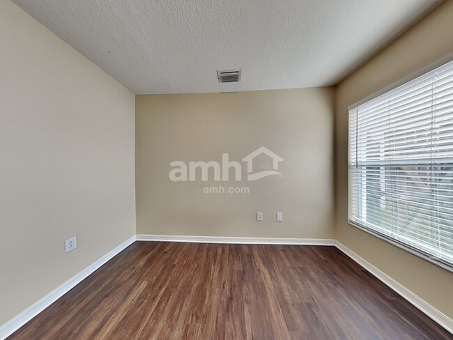 Building Photo - 518 Napa Valley Cir