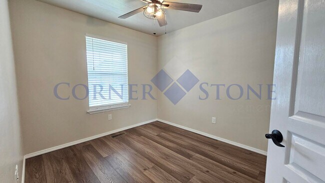 Building Photo - Beautiful Home in Star with RV Parking!