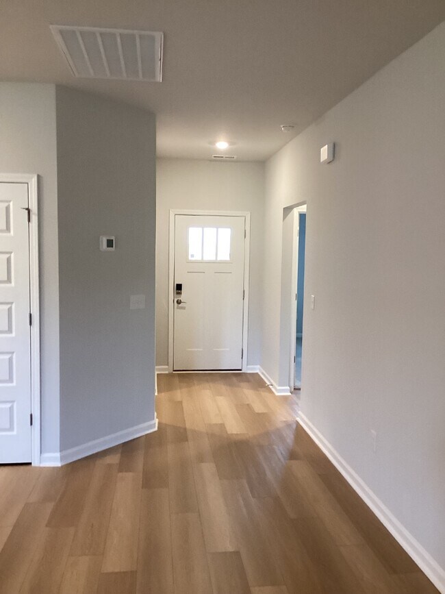 Building Photo - 229 Paca Ln
