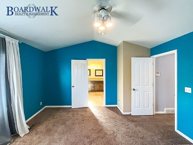 Building Photo - Beautiful Home with Mountain Views & Prime Location in Sandy