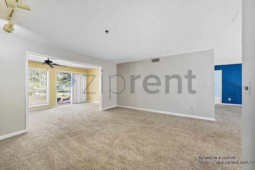 Building Photo - 1206 Riverview Dr