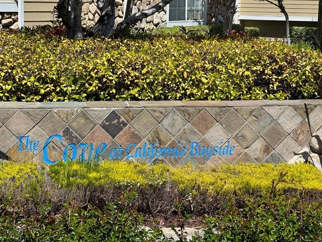 Building Photo - 1 Passage Ln