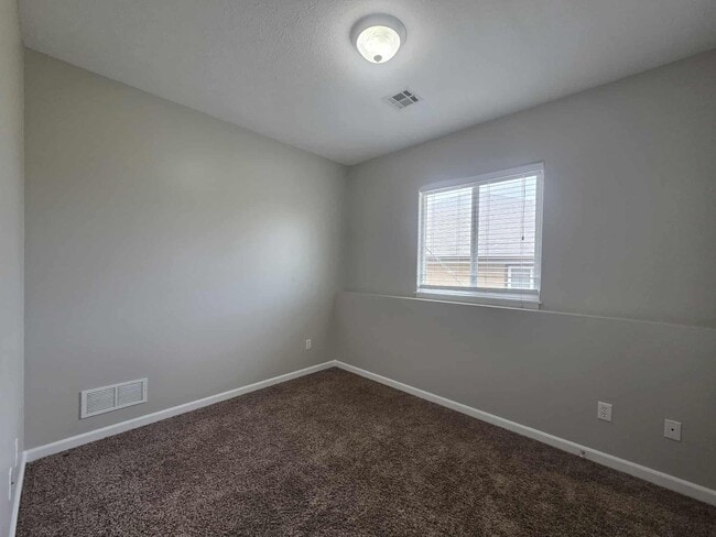 Building Photo - 404 Michaels Court