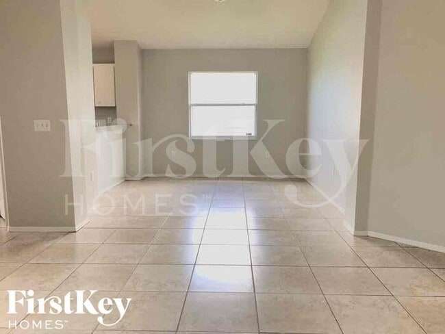 Building Photo - 1237 E Grove Ave