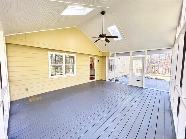 Building Photo - 2395 Brownstone Ct NE