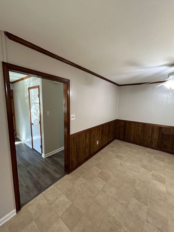 Building Photo - 2001 Old Iron Rd