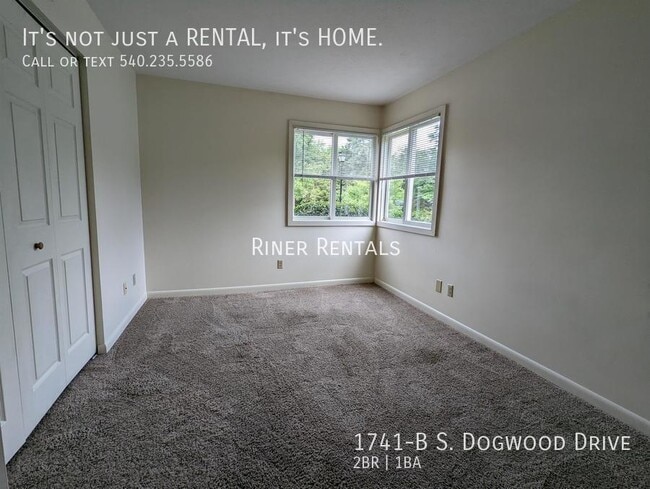 Building Photo - 1741-B S Dogwood Dr