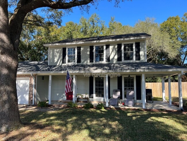 Building Photo - 6004 Players Pl