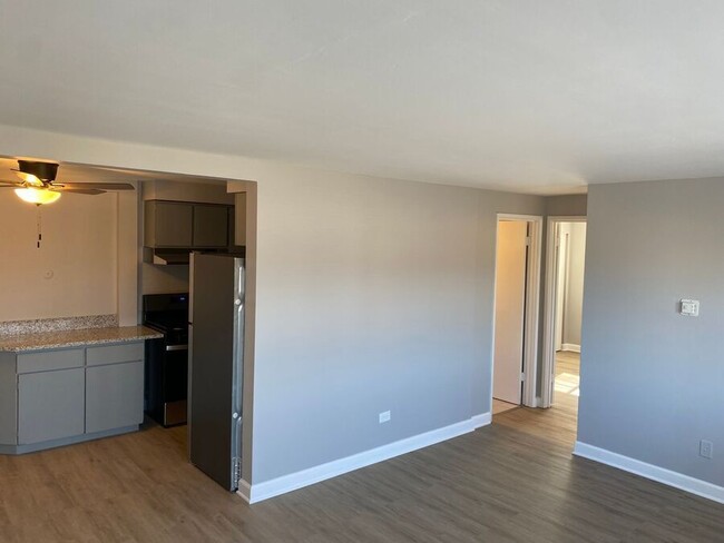 Building Photo - Charming 1-Bedroom, 1-Bathroom Apartment f...