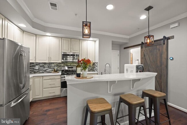 Building Photo - 43846 Artsmith Terrace