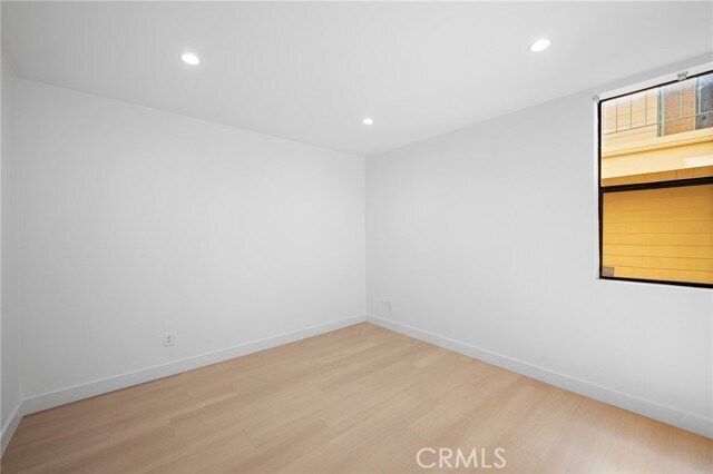Building Photo - 350 W Loraine St
