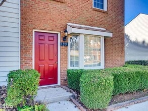 Building Photo - 199 Holcomb Ferry Rd