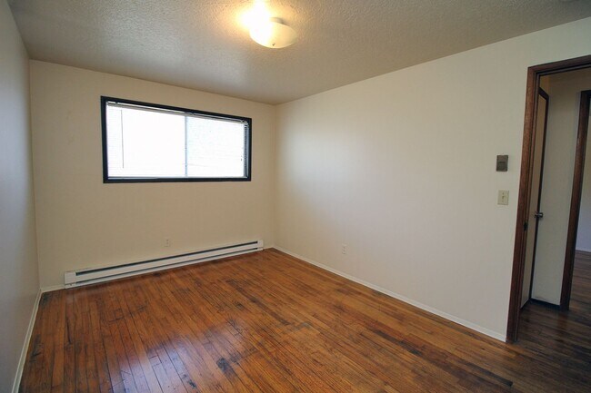 Building Photo - 3930 N Kiska St