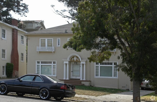 Building Photo - 607 Walavista Ave